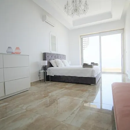 A Villa Kissonerga